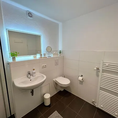 アパート Schoenes Ferienapartement In Feldrandlage ライリンゲン
