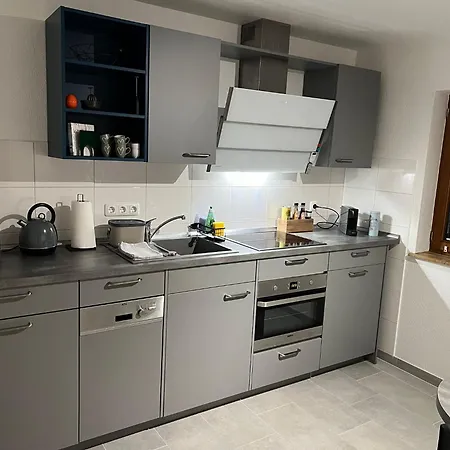 Schoenes Ferienapartement In Feldrandlage * ライリンゲン